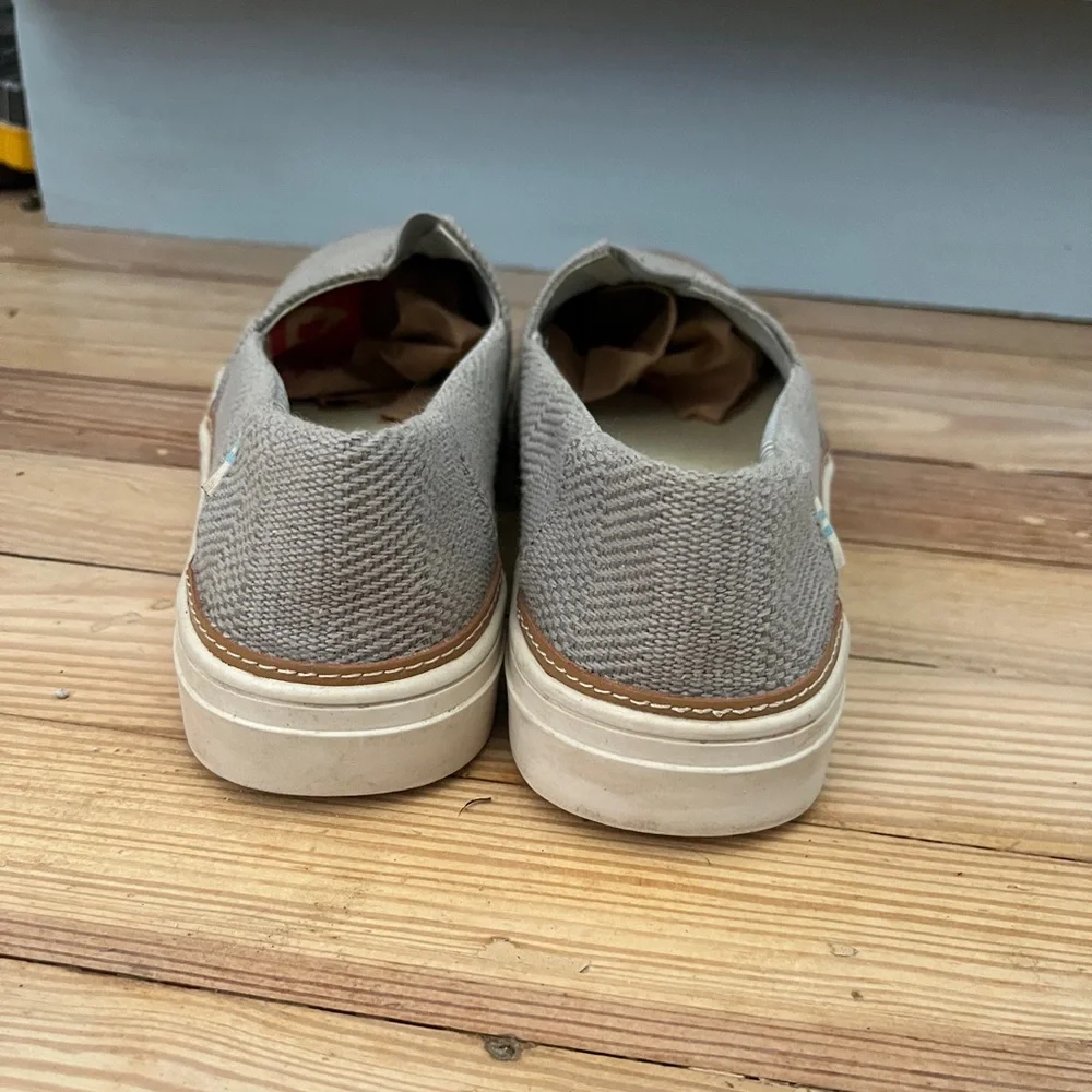Women’s Toms grey comfortable casual espadrilles‎ slip on shoes size 8.5